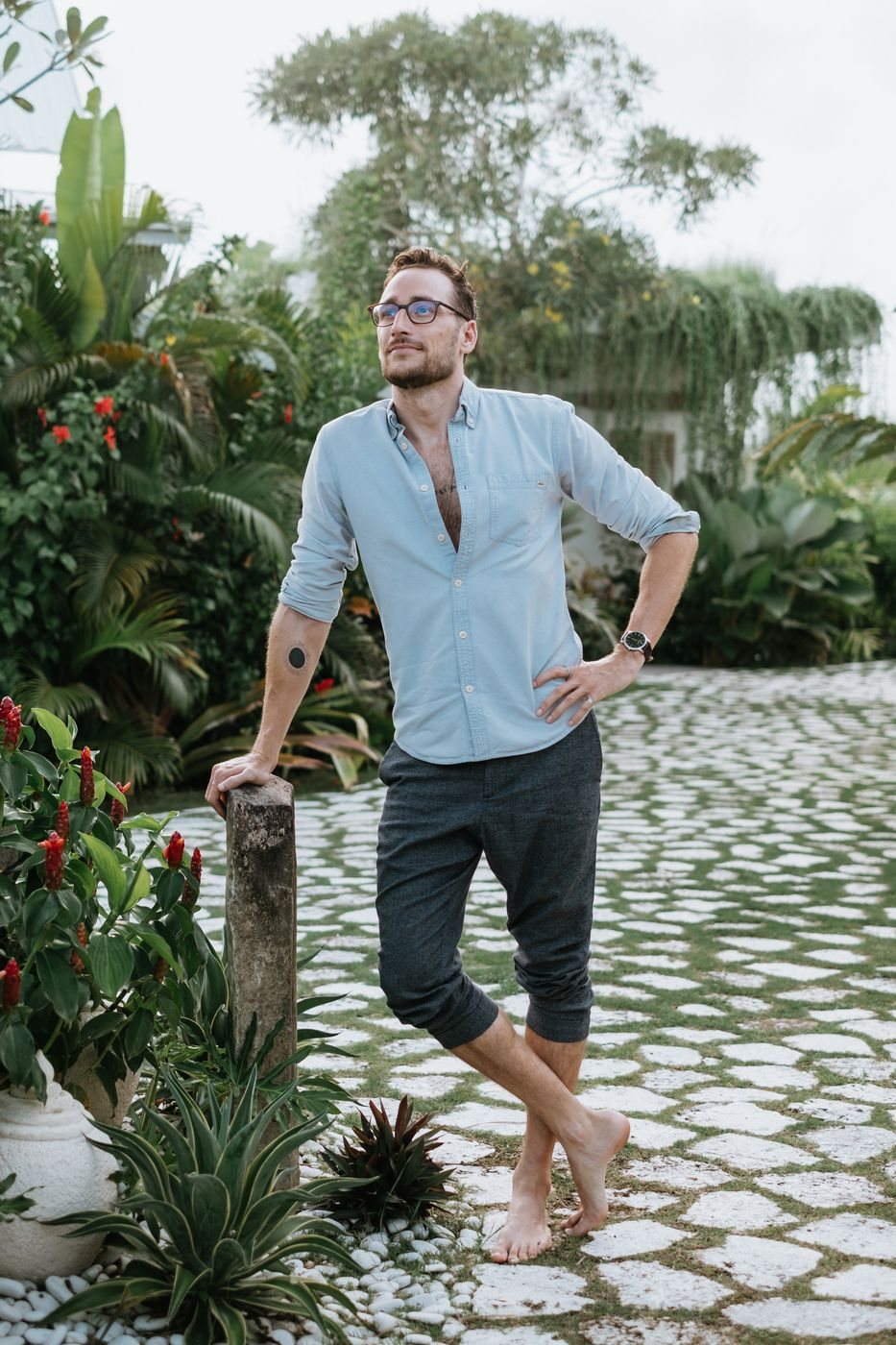 How to choose a relationship coach you can trust: How to choose a relationship coach. Jan-Willem van der Heiden, relationship coach, in Bali